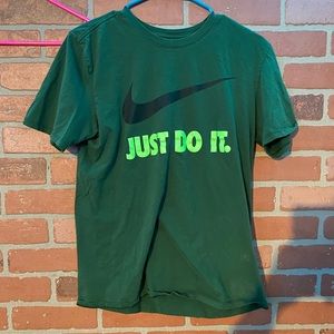 Nike tee